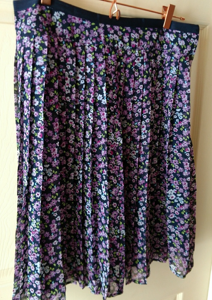Christopher Banks navy & purple flower skirt sz S